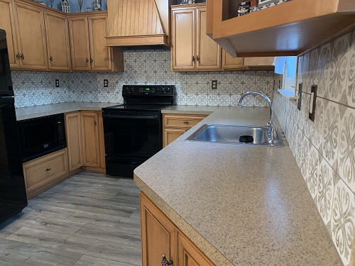Wide backsplash view